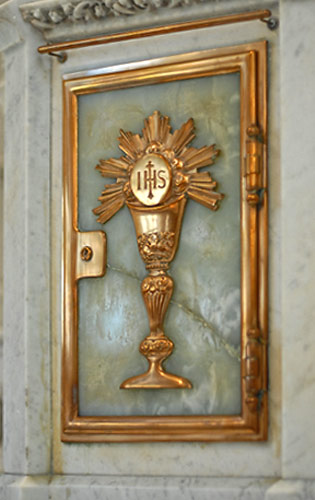 Tabernacle on a side altar
